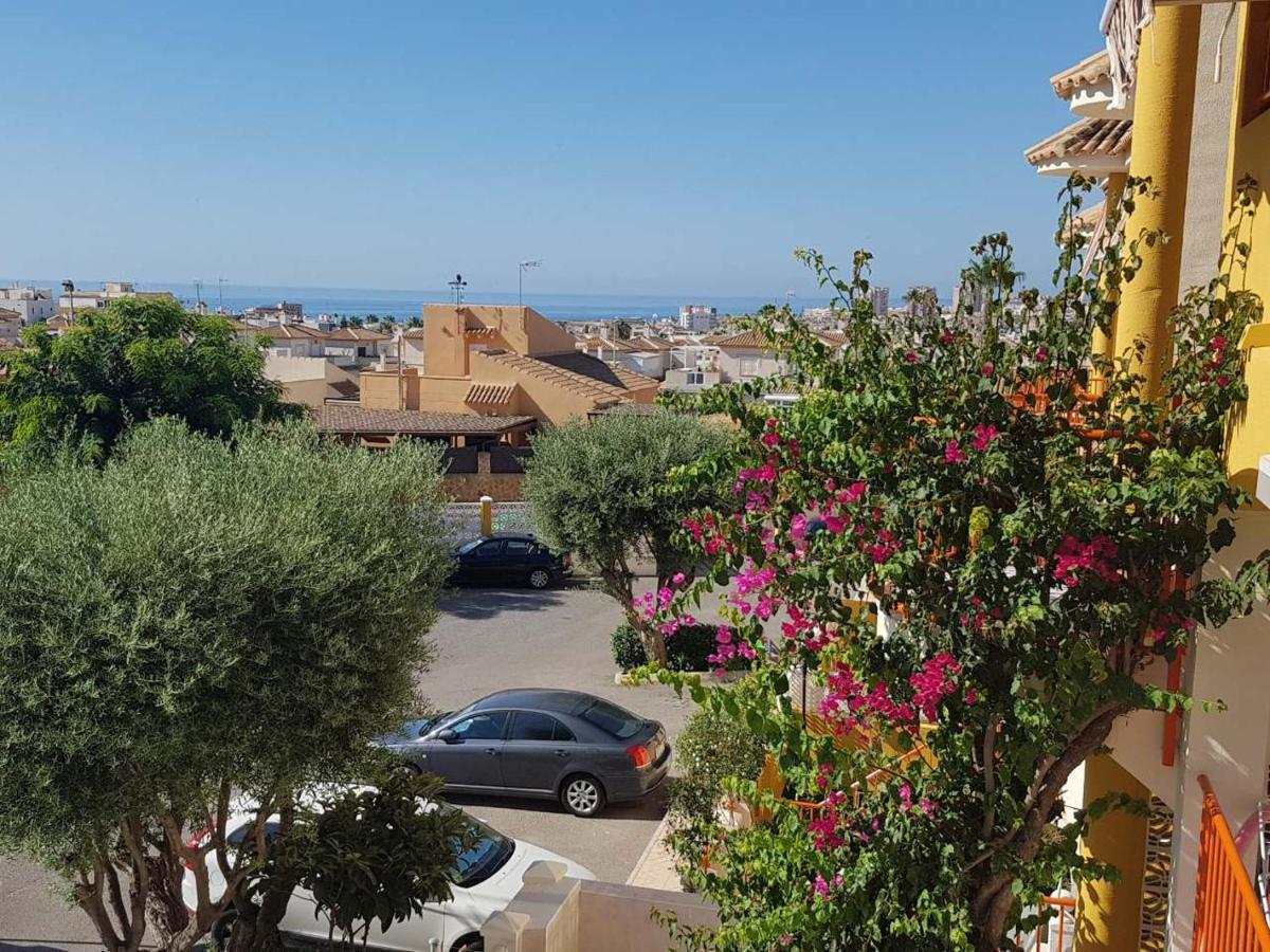 Sunny Apartament Near La Mata Beach ตอร์เรเวียคา ภายนอก รูปภาพ