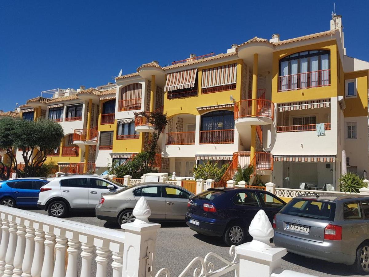 Sunny Apartament Near La Mata Beach ตอร์เรเวียคา ภายนอก รูปภาพ